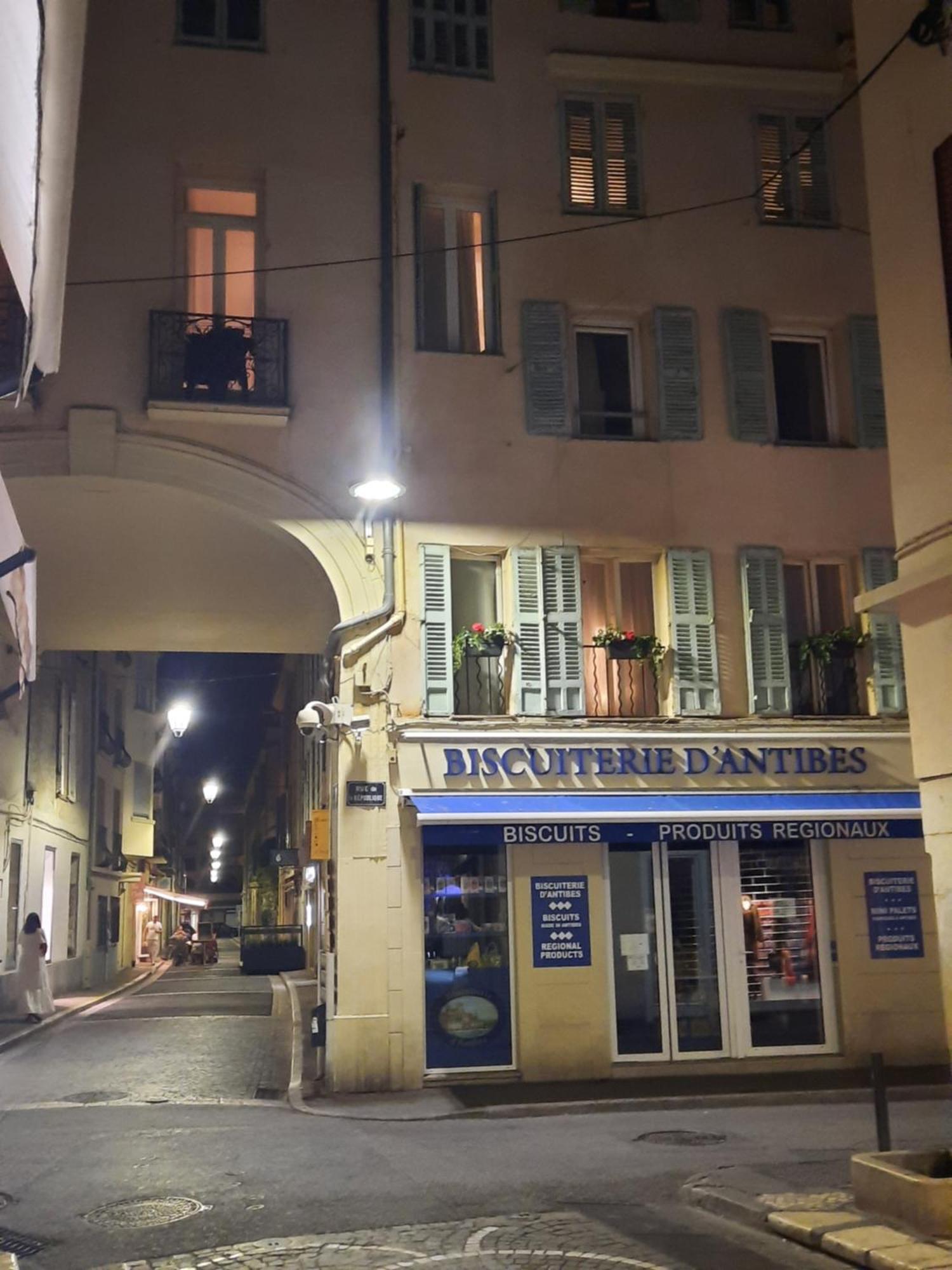 Vieille Ville 1 - Luca'S Apartment, 1 Bedroom, Max 2 Adults And 2 Kids Αντίμπ Εξωτερικό φωτογραφία